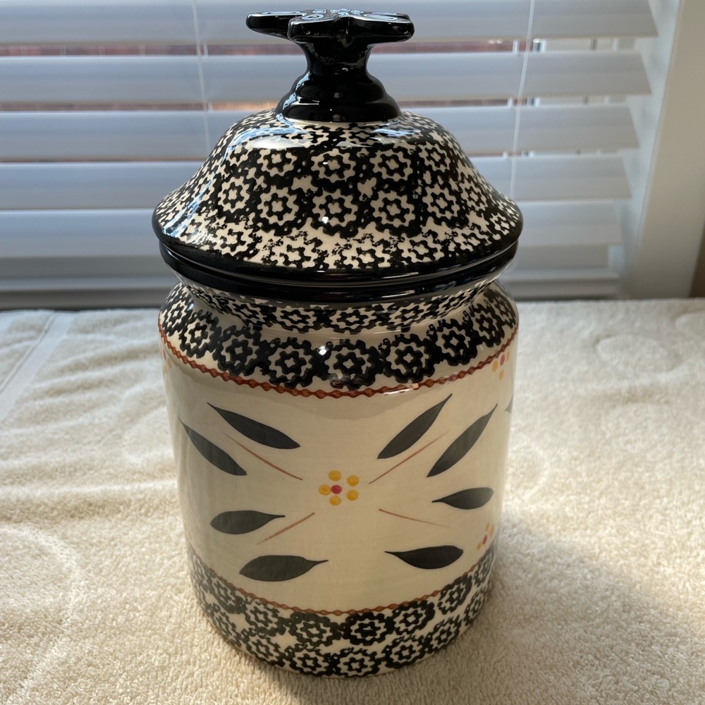 Temptations Black Old World Cookie Jar